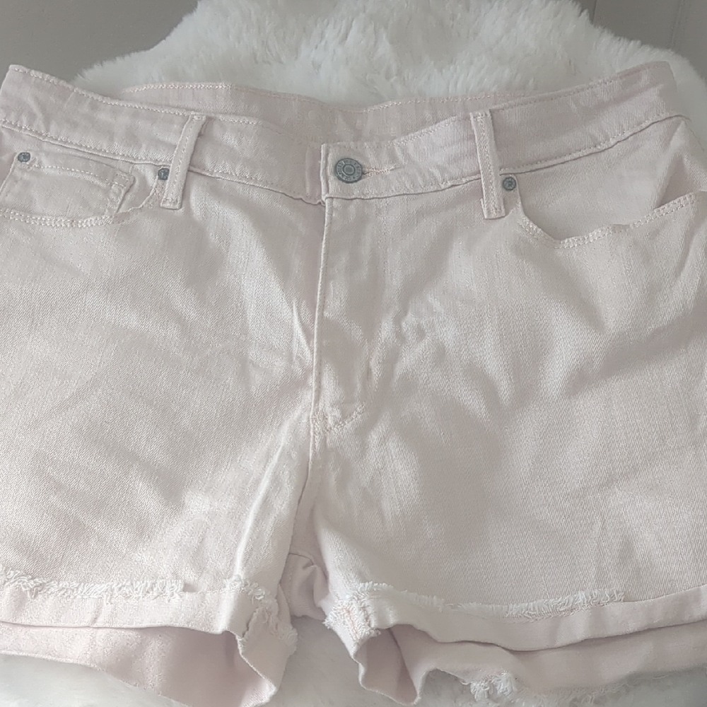 Levi’s Signature Light Pink Denim Shorts Mid Rise Raw Hem Summer Casual Women’s